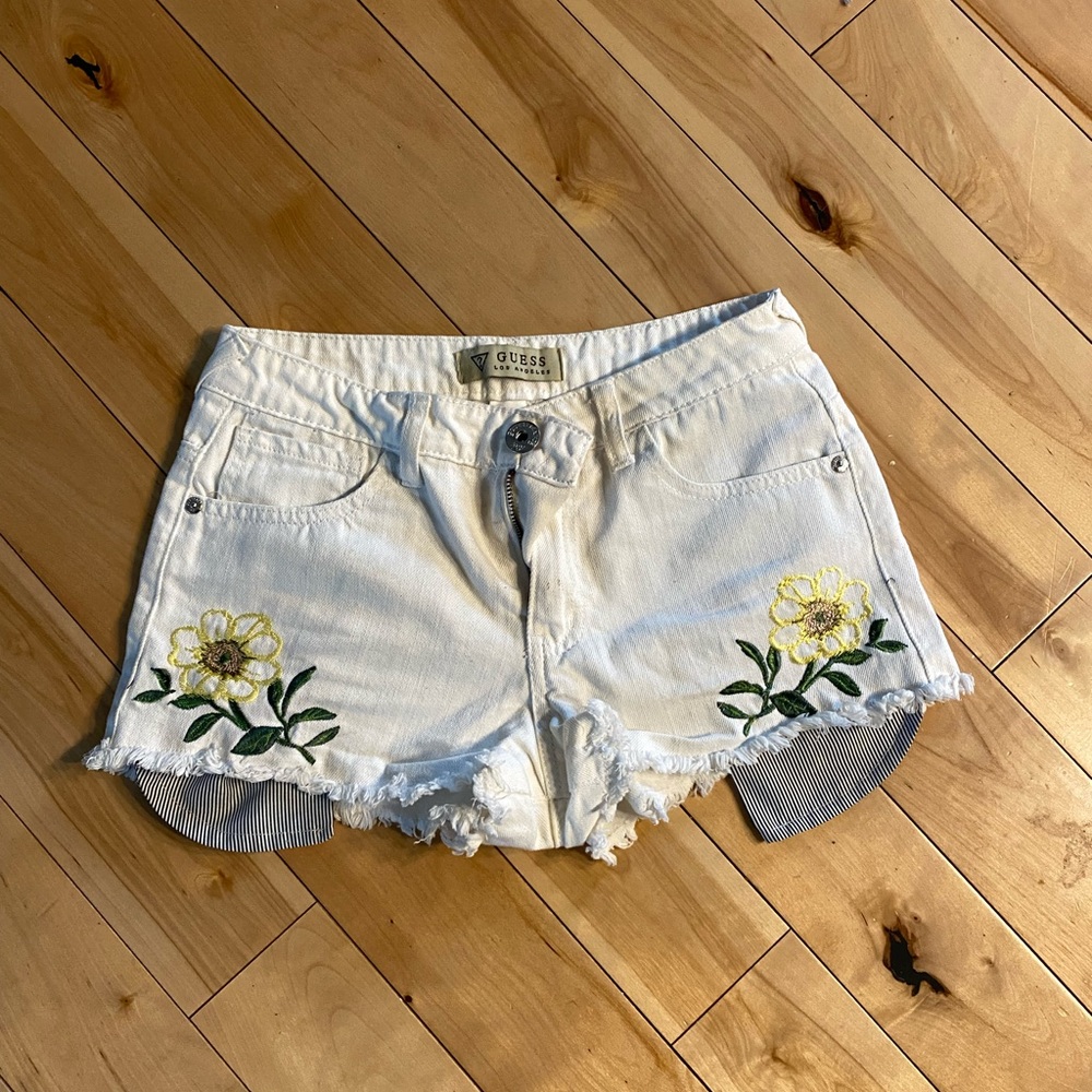 Guss girl short
